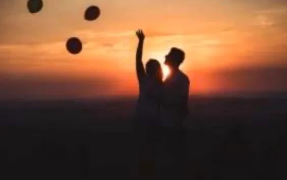 「A仰望最初的初衷」小夫妻的婚姻经营之道！