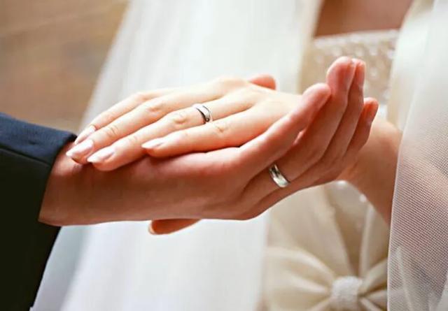 「A仰望最初的初衷」小夫妻的婚姻经营之道！