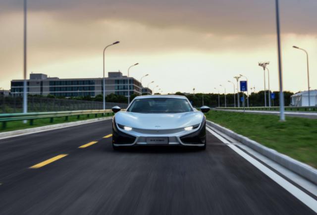 吱吱说车：同样的车买带T和带L的差别大吗？车主：上高速才懂，还好没选错