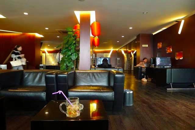 #湖南弹个车吧#汽车保养时，你在休息区喝免费咖啡 修车费用可能会翻倍