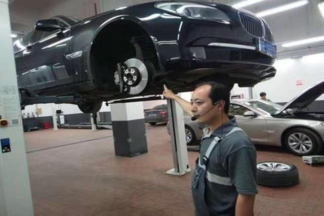 #湖南弹个车吧#汽车保养时，你在休息区喝免费咖啡 修车费用可能会翻倍