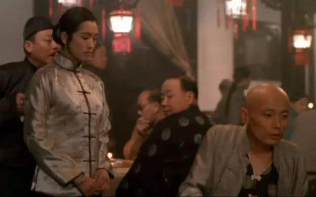 爱读书的百合：从余华的《活着》中，看女人该如何应对男人的薄情，从而掌控人生