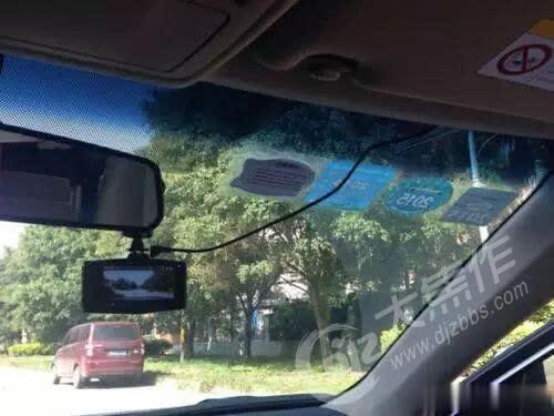 [大焦作论坛]焦作的车主注意了！这样安装行车记录仪，扣你12分没商量