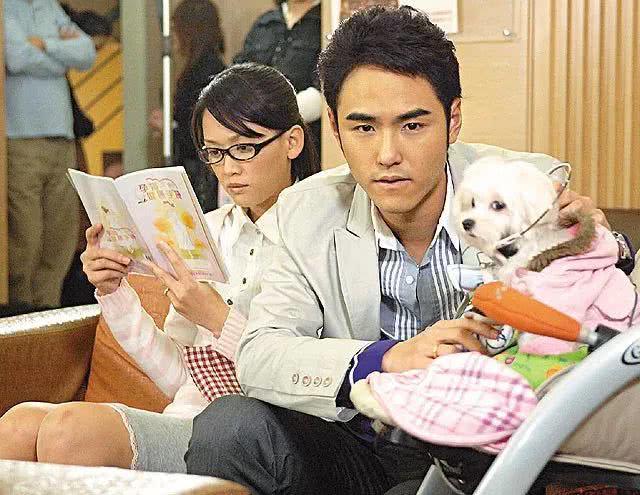 「茜小花」10年前“便利贴女孩”陈乔恩，10年后终于学会了说不