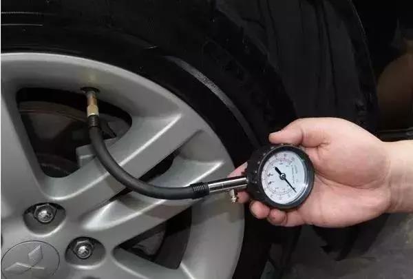 【选车中心】秋意渐浓，你的爱车也要好好保养了