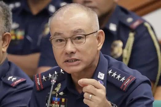 涉嫌包庇13名警察..，菲律宾警察总长辞职