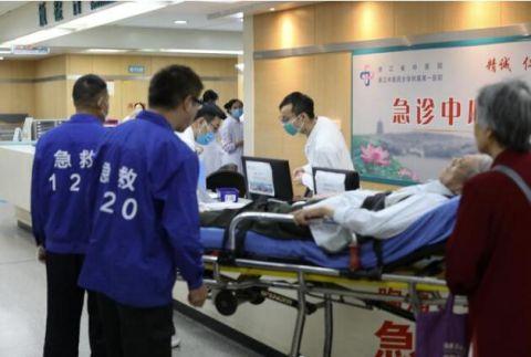 小感冒不重视，杭州54岁女子与死神周旋了一周
