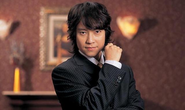 「没离开过music」向你借一首情歌，才发现泪会流的这么多