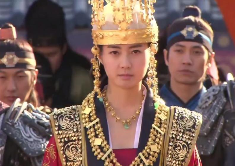 东亚的“女王时代”：男权统治突然衰落，接连出现5位女皇帝