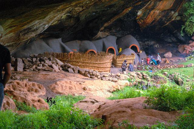 最原始部落：因躲避食人族而隐遁山洞，两百年没有离开山区