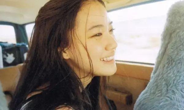 [草莓美文]爱错了人，是一生的苦