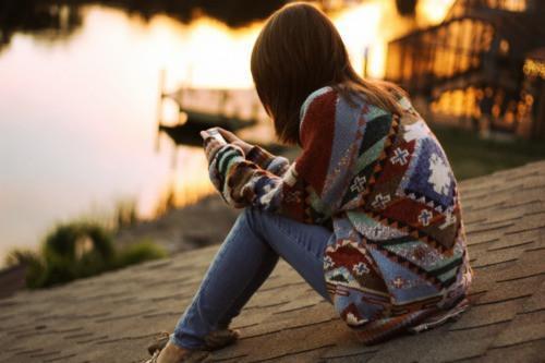 [草莓美文]爱错了人，是一生的苦