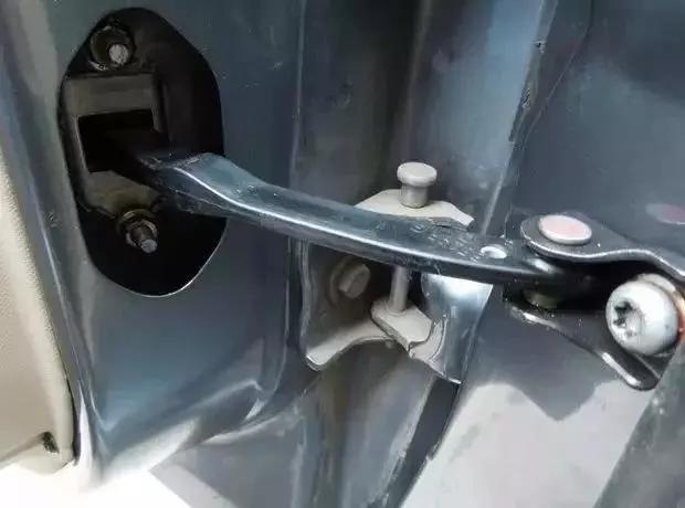 #她驾到#车门关不紧关不上?是不是这些地方出了问题