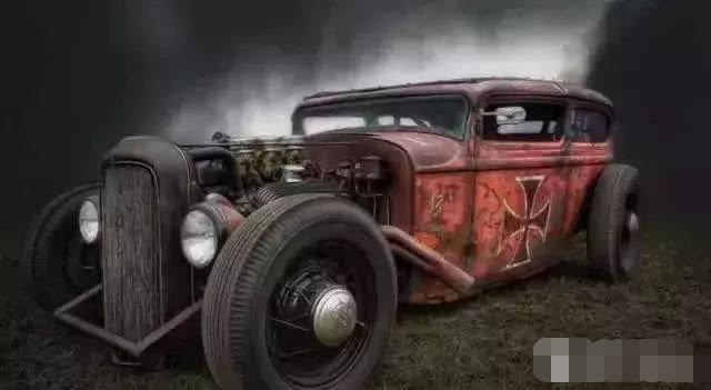 「小轮来说车」汽车开多久卖掉才划算？记住这个数，别在“黄金车龄”把车卖了