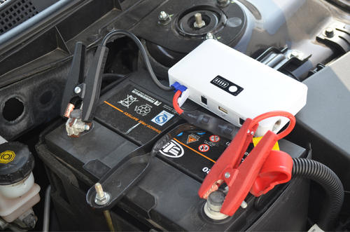 「车与舆」汽车出现这几种表现，就证明蓄电池的寿命到了！千万不能疏忽