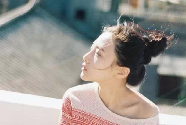 #草莓美文#再坚强的人，也会有眼泪