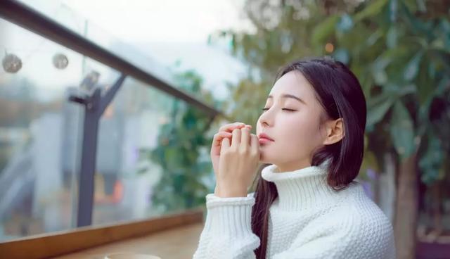 #草莓美文#再坚强的人，也会有眼泪