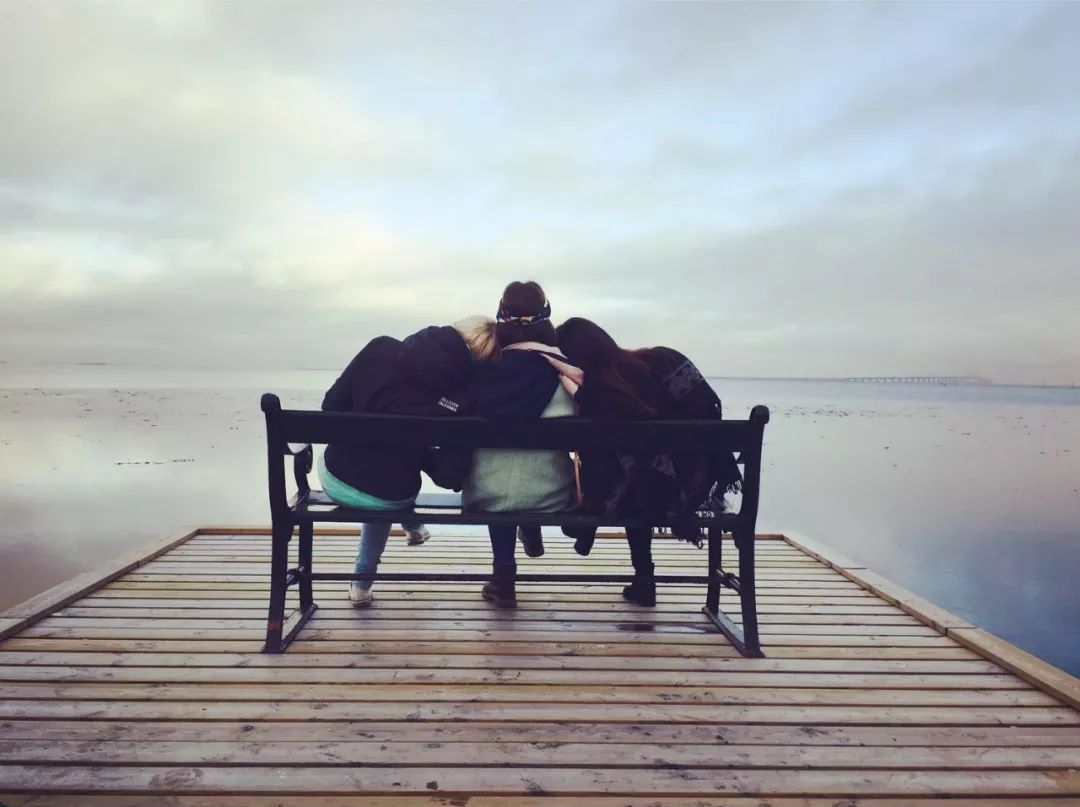 大姐大：社会太多人渣，日久见人心！