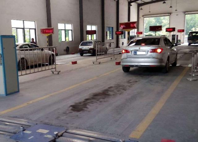 #美美笑#取消年检呼声这么高，理由是啥？车主随便就说出4个，句句扎心