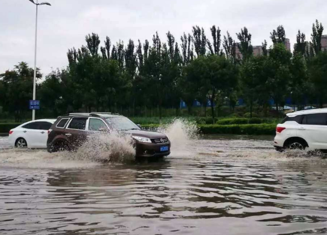 【小生视频】爱车涉水损坏，没买涉水险咋让保险公司能赔偿？老司机：只需三步