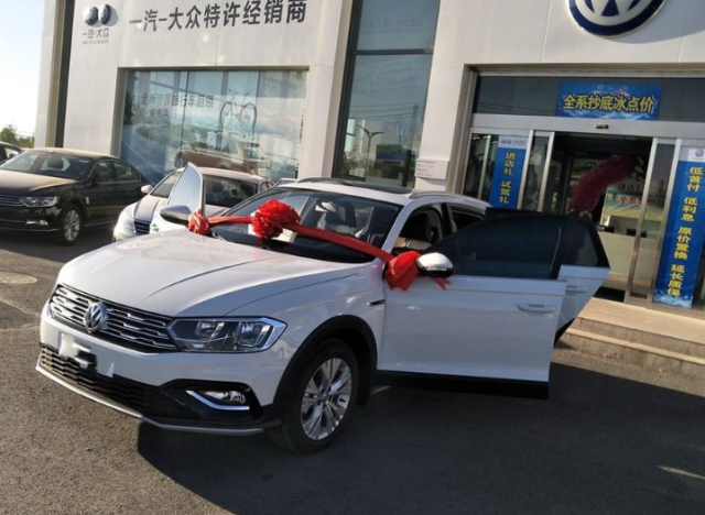 [小生视频]刚提的新车，为啥老司机都第一时间去修车厂？内行人：这都是经验