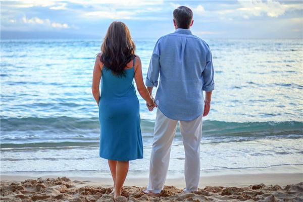 东林夕亭TB■女子没问婆婆要彩礼，母亲拦着不让嫁：别吃里爬外，我才是你妈