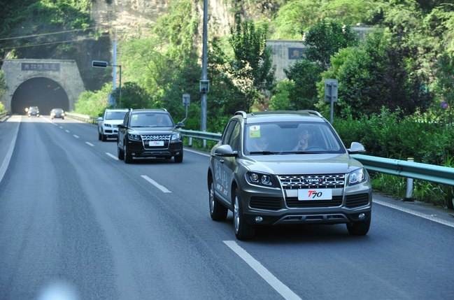 [用车社]汽车油表灯亮了，还能开多远？内行人：记住这些数！