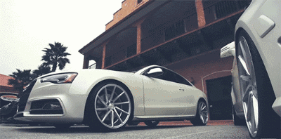 「阿虎汽车」奔驰车主：我的车身怎么是歪的？修理工：这么明显，你竟然没发现