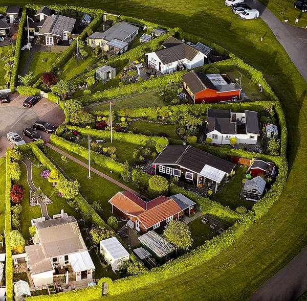 无人机俯瞰丹麦环形“花园城市”宛如世外桃源