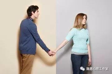 「陆恩心理工作室TB」抑郁并非一个人的事：从家庭根源说起