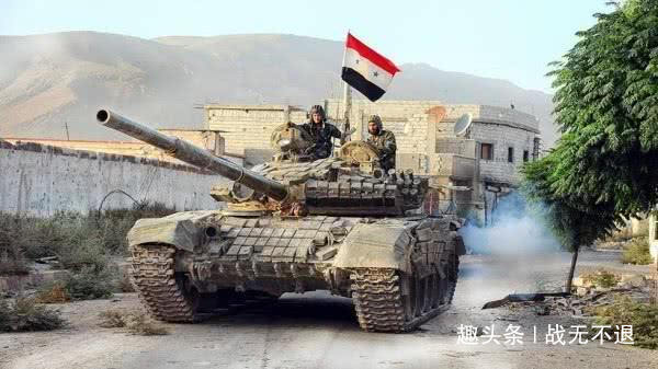 叙政府军与土耳其打起来了，一方难敌对手，丢盔弃甲落败而逃