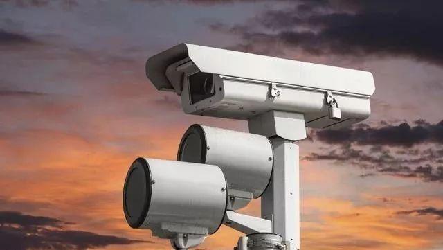 「开车小技巧」开车被电子眼闪了一下，一定被扣分了吗