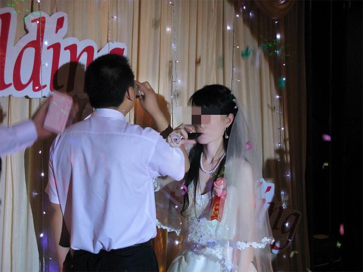 「奶爸聊欢迎」妹妹结婚买房母亲让我付全款，老公主动拿出50万，我提出离婚