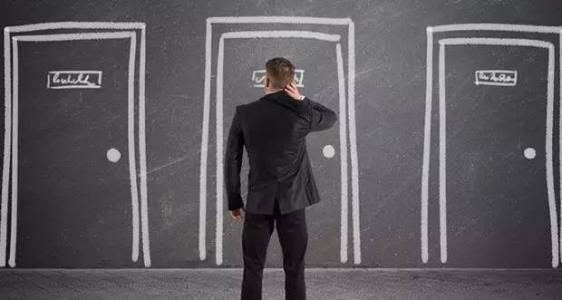 娱乐熙熙@员工为何卡着点上班卡着点离开？这三点实情，说出了管理真相