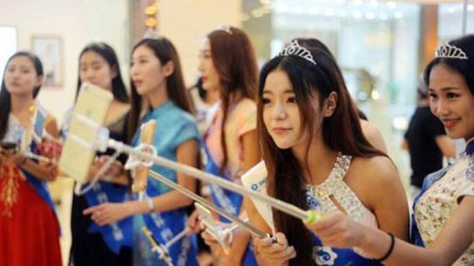 #职场实战干货#女大学生兼职做网络主播，收入曝光，网友：不少了