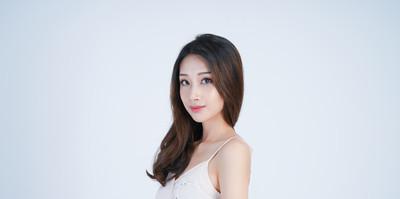 「诺秋情感」 让女生给你加分的8个小细节，男生们可要记好了，这些举动很贴心