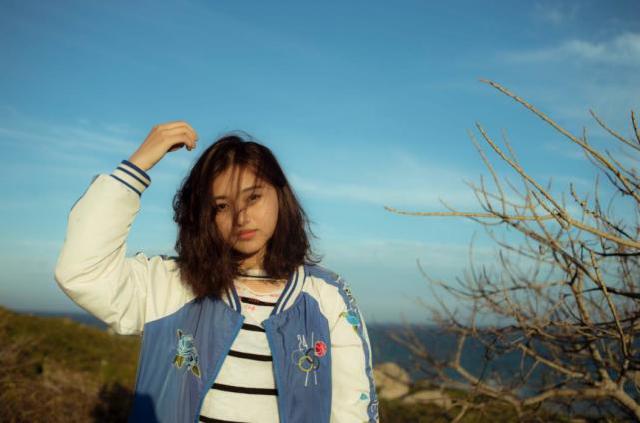 「身心驿站」在晚上，女人给你发这4种信息，说明她想你了