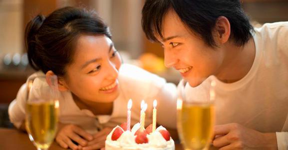 【幸福的拉拉】一个真心爱你的男人，才会对你有这6种表现，占3条就在一起吧！