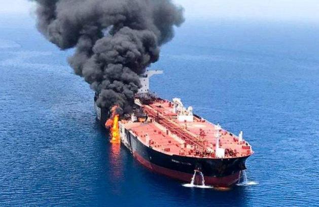 伊朗油轮遭导弹袭击后，中东土豪紧急搬来救兵，答应承担所有费用