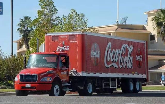 「湖南弹个车吧」开车猛的哥们都注意了，弯道超车虽然帅，但碰上大车千万要注意