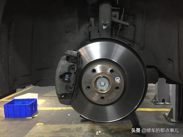 车与生活■换刹车片原来还有这么多注意事项，行车安全都这几点上