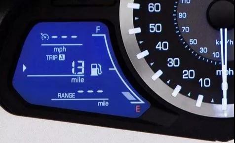 「机车叔叔」为什么总感觉摩托车的油量显示的不准？