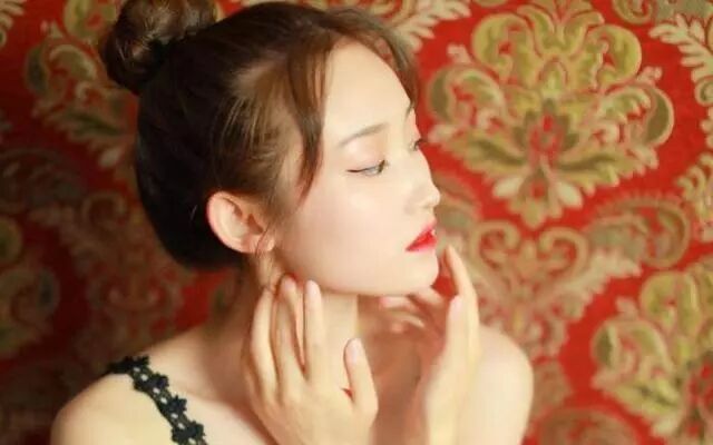 #情感专家美美#你的付出再多，也很难让一个不爱你的人感动