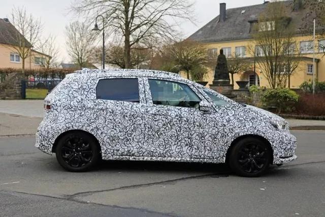 #优联汽车#全新飞度、雅力士实车曝光，东京车展有点东西