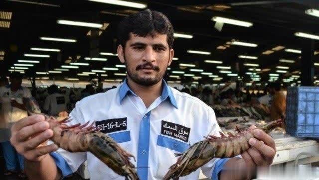 走进迪拜的菜市场，看看迪拜土豪每天吃的食物，有的都没见过
