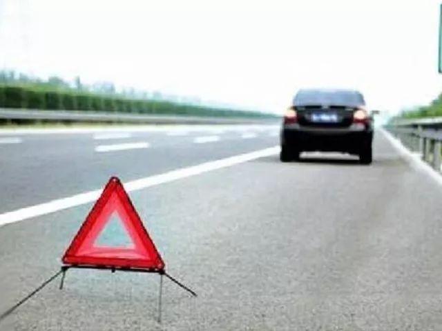 「山东高速交警城阳大队」生命诚可贵 必须要知道的几点汽车脱险常识
