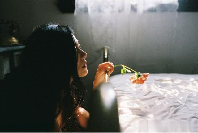 #一个人听一起吧#“可以谈恋爱，但没必要”