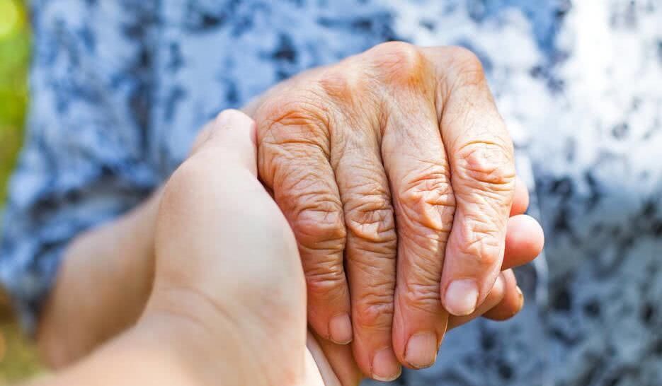 97岁老人分享4个长寿秘诀，若你能做到1样，就很不错了