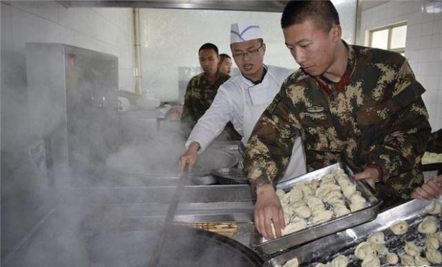 中国部队有一道菜，以“难吃”出名，吃过的士兵皆能眼眶含泪