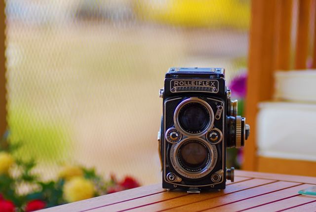 阿弥陀佛：有情有义可赢天下！